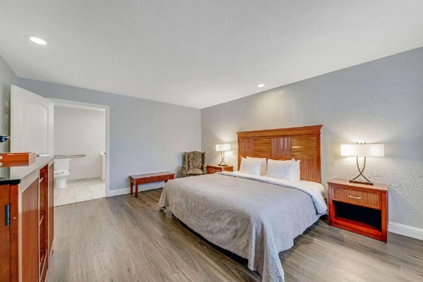 Quality Inn Santa Cruz image 10